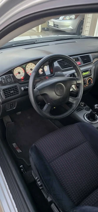 2004 Mitsubishi Lancer Evolution VIII 7th Gen - Image 10 of 15