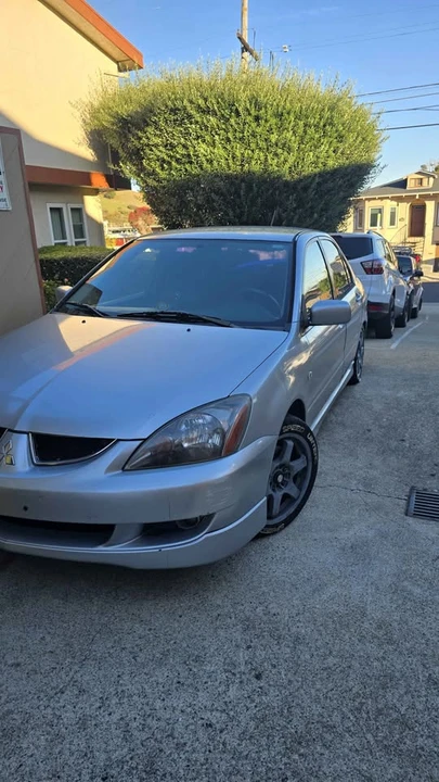 2004 Mitsubishi Lancer 7th Gen - Image 6 of 9