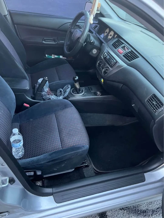 2004 Mitsubishi Lancer 8th Gen - Image 6 of 12