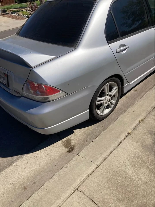 2004 Mitsubishi Lancer 8th Gen - Image 6 of 11