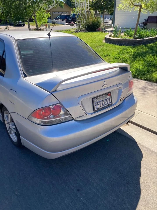 2004 Mitsubishi Lancer 8th Gen - Image 5 of 11