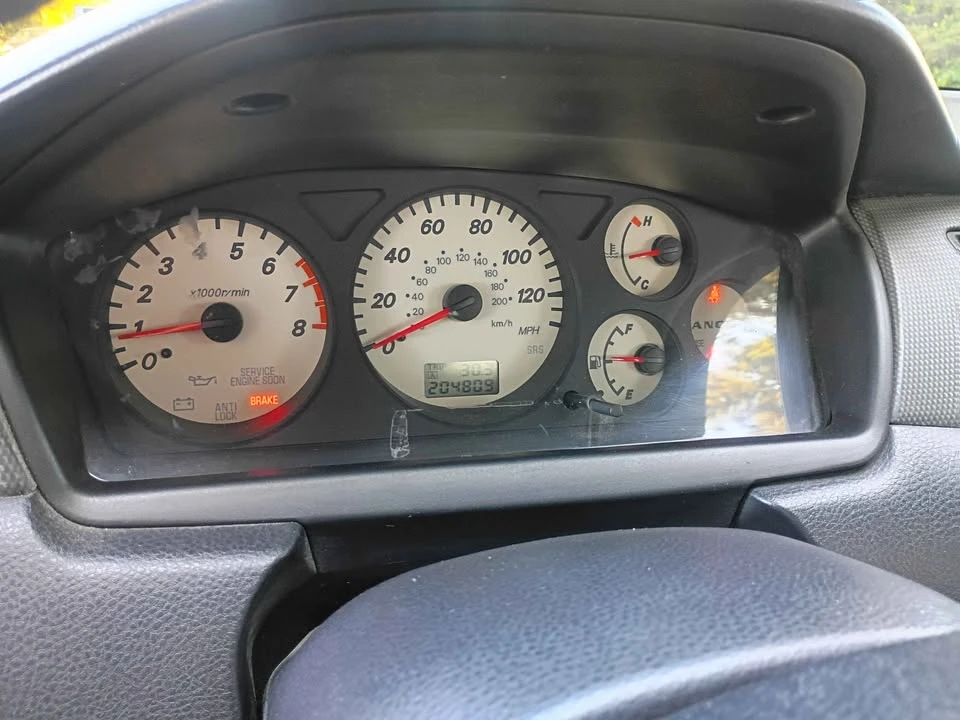 2004 Mitsubishi Lancer 8th Gen - Image 3 of 10