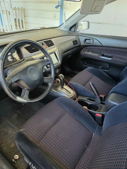 2004 Mitsubishi Lancer 7th Gen - Image 3 of 12