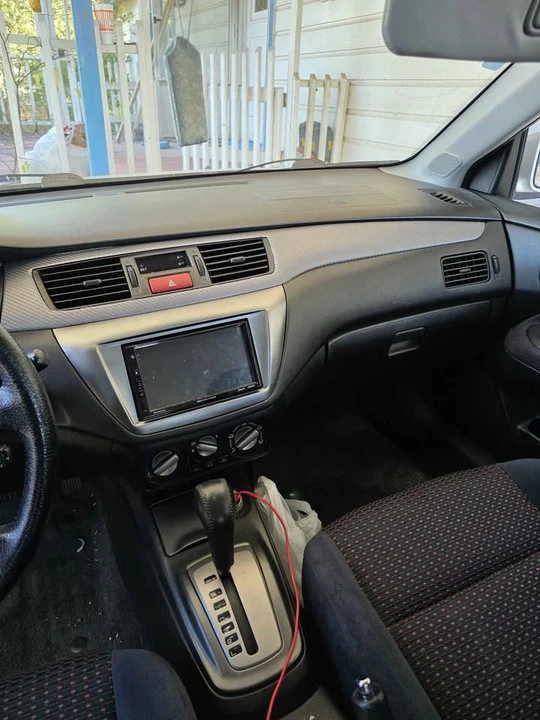 2004 Mitsubishi Lancer 7th Gen - Image 4 of 12