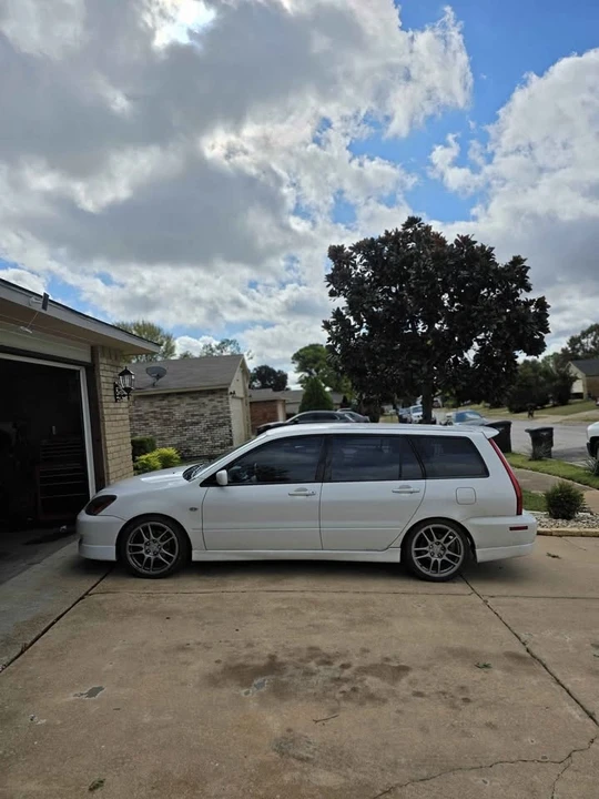 2004 Mitsubishi Lancer 7th Gen - Image 2 of 12