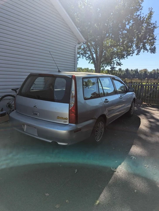 2004 Mitsubishi Lancer 8th Gen - Image 2 of 3