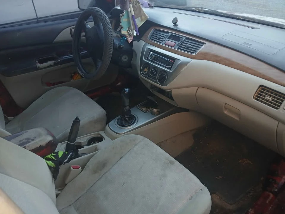 2004 Mitsubishi Lancer 8th Gen - Image 3 of 7