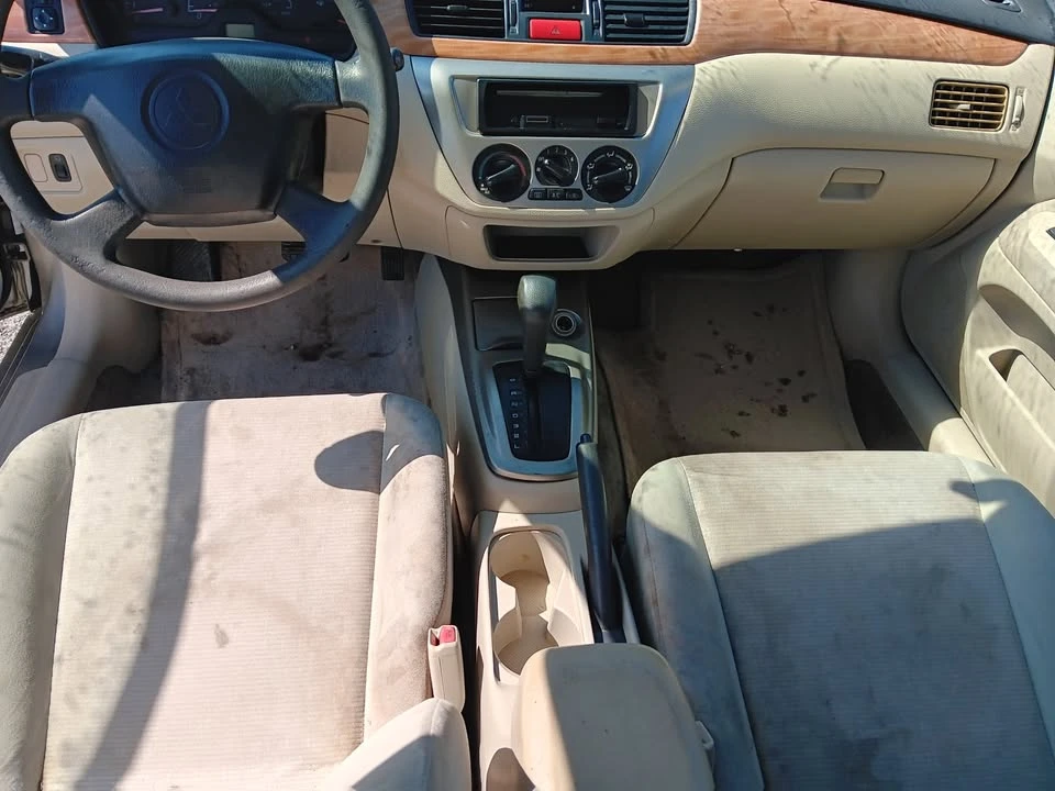 2004 Mitsubishi Lancer 8th Gen - Image 10 of 13