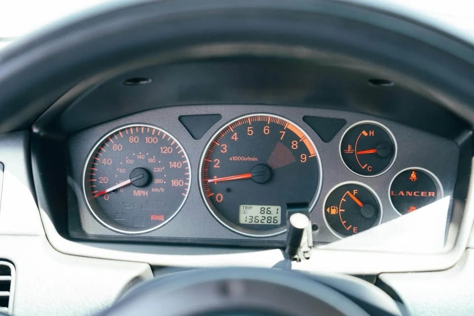 2004 Mitsubishi Lancer Evolution VIII 7th Gen - Image 7 of 8