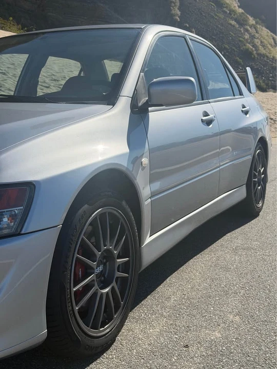 2004 Mitsubishi Lancer Evolution VIII 7th Gen - Image 9 of 16