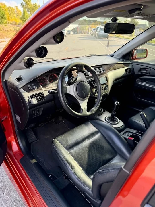2004 Mitsubishi Lancer Evolution VIII 7th Gen - Image 10 of 12