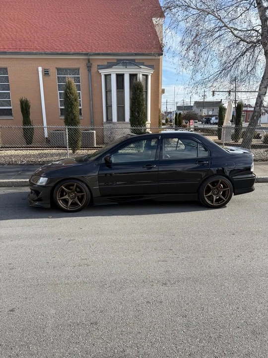 2004 Mitsubishi Lancer Evolution VIII 7th Gen - Image 2 of 9