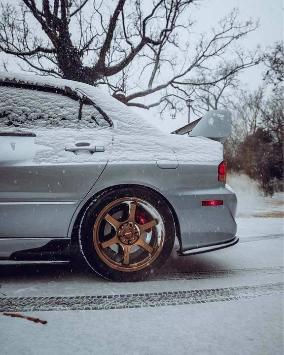 2004 Mitsubishi Lancer Evolution VIII 7th Gen - Image 7 of 9