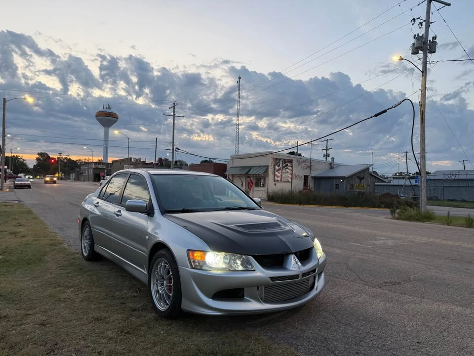 2004 Mitsubishi Lancer Evolution VIII 7th Gen - Image 2 of 2