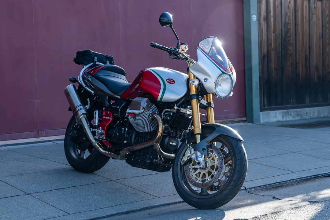 2004 Moto Guzzi - Image 1 of 31