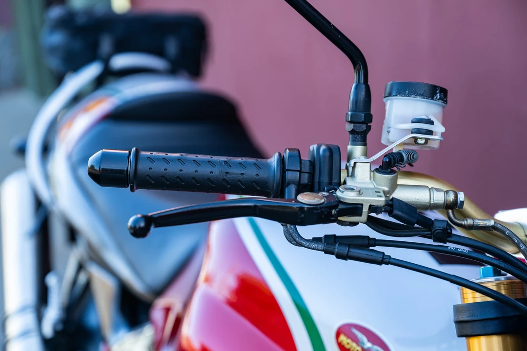 2004 Moto Guzzi - Image 21 of 31