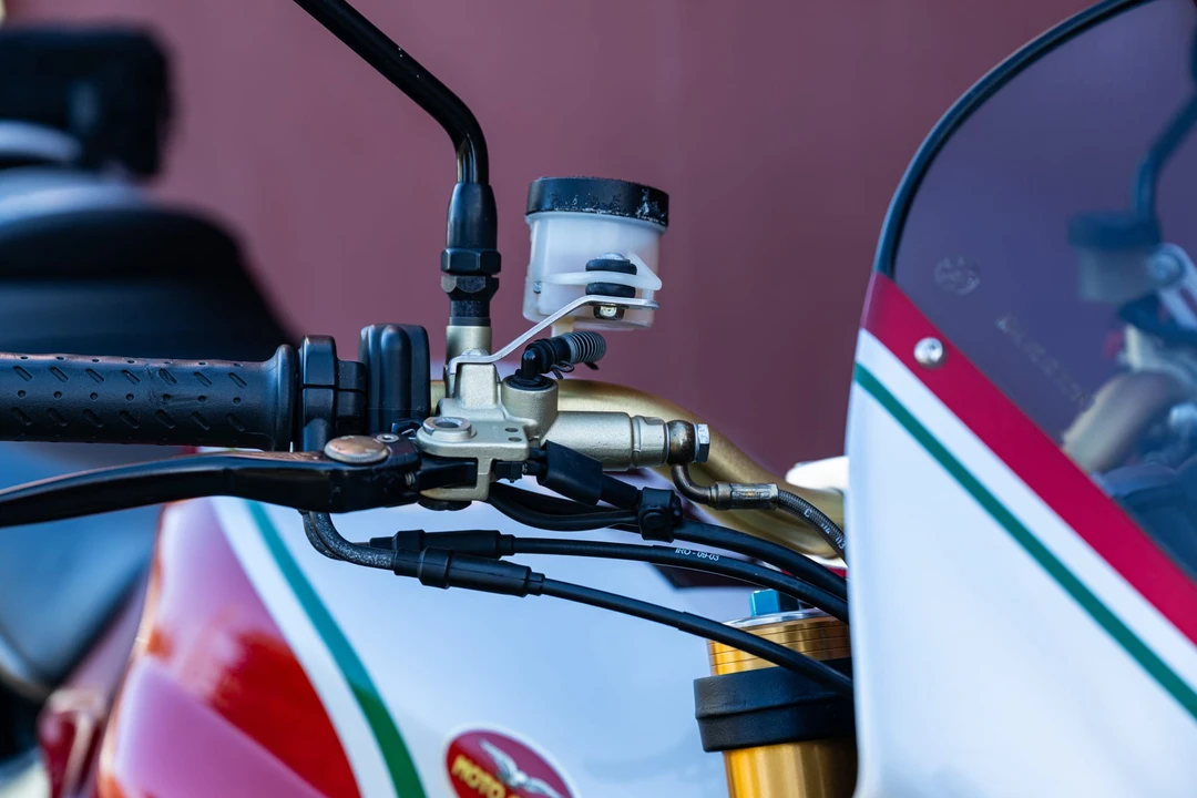 2004 Moto Guzzi - Image 22 of 31