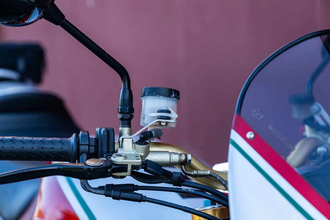 2004 Moto Guzzi - Image 23 of 31