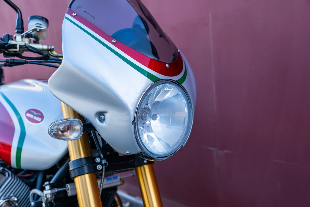 2004 Moto Guzzi - Image 16 of 31