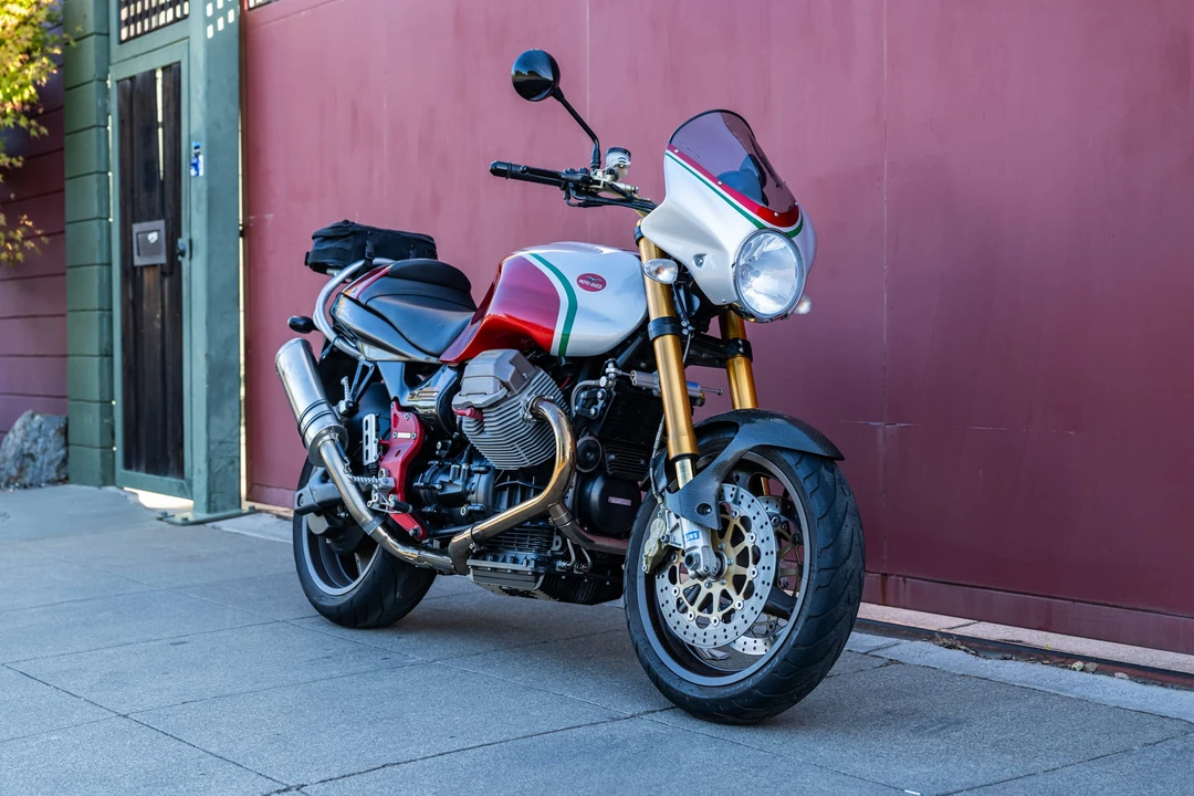 2004 Moto Guzzi - Image 2 of 31