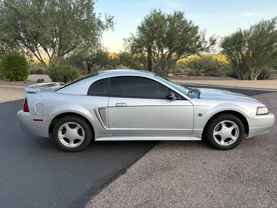 2004 Ford SN95 Mustang - Image 8 of 18