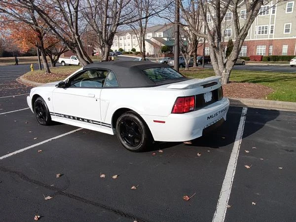 2004 Ford SN95 Mustang - Image 6 of 10