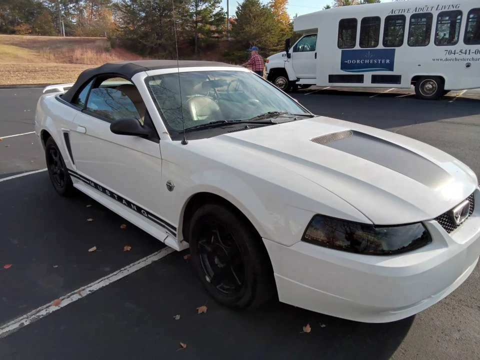 2004 Ford SN95 Mustang - Image 9 of 11