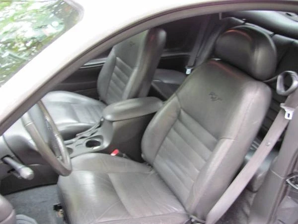 2004 Ford SN95 Mustang - Image 11 of 21