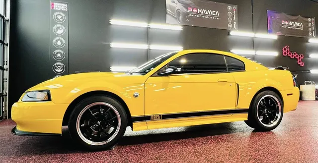 2004 Ford Mustang Mach 1
