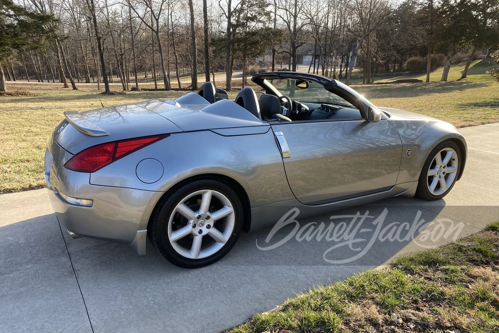 2004 Nissan 350Z 5th Gen - Image 2 of 13