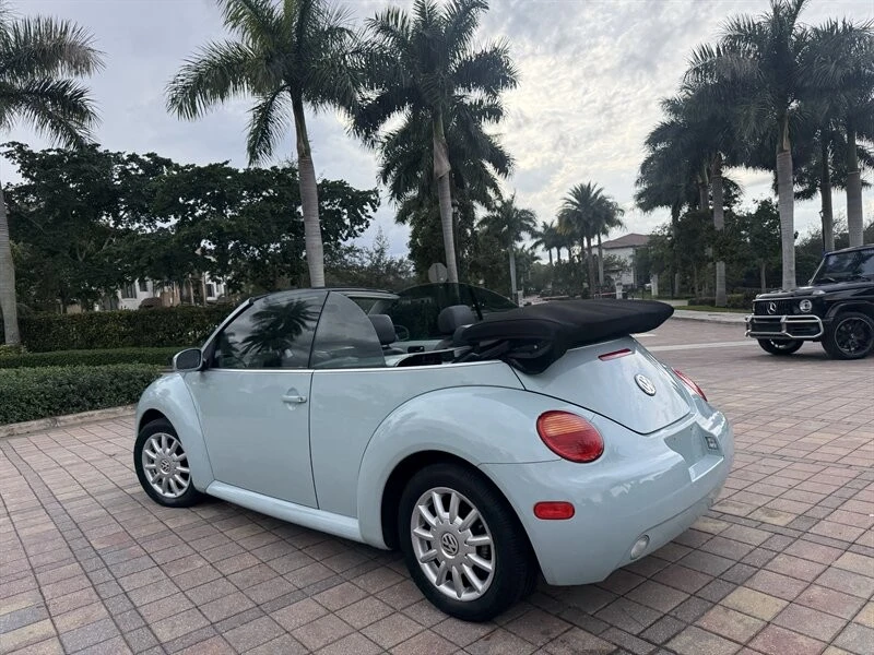 2004 Volkswagen New Beetle - Image 8 of 21