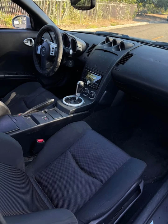 2004 Nissan 350Z 5th Gen - Image 11 of 16