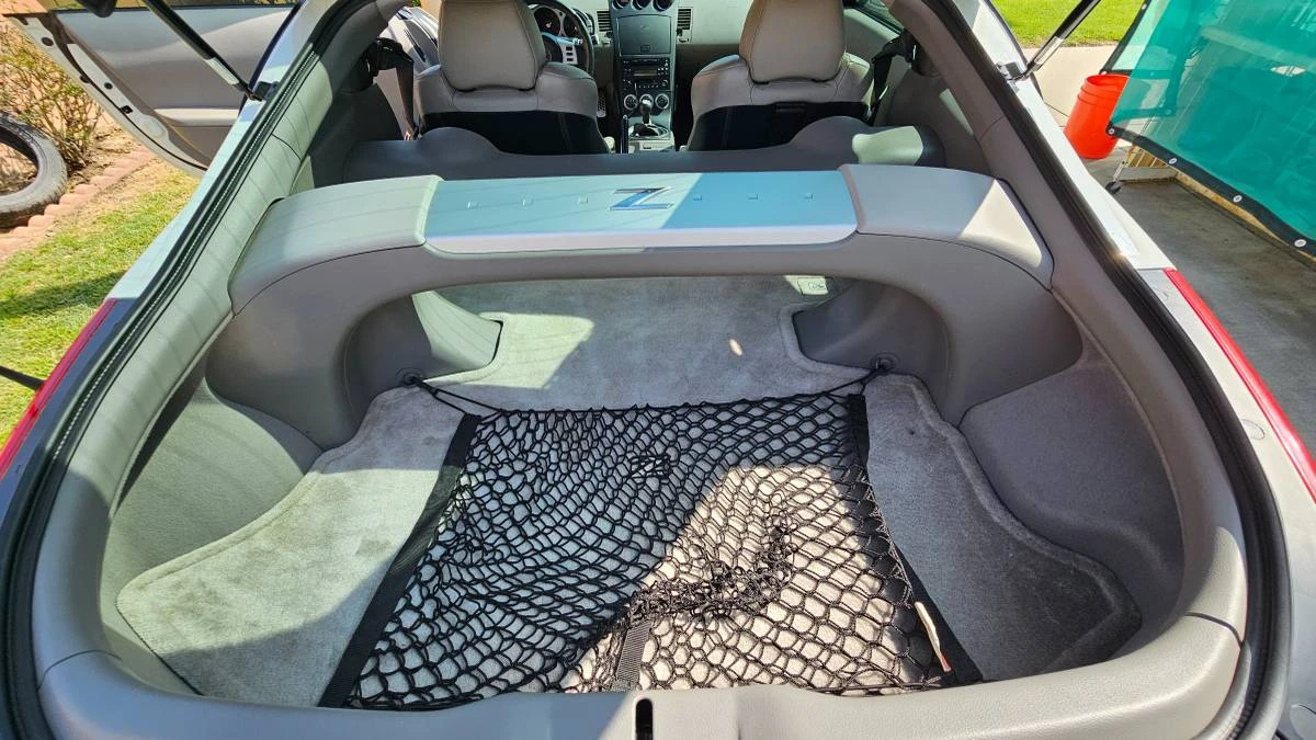 2004 Nissan - Image 16 of 24