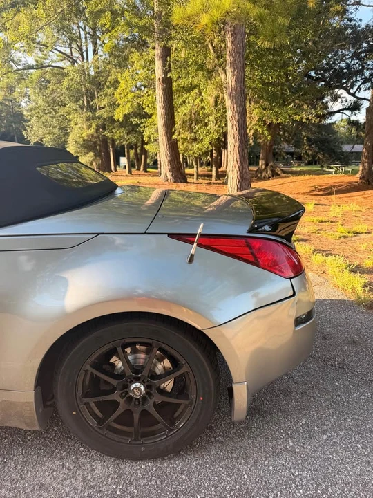 2004 Nissan 350Z 5th Gen - Image 3 of 12
