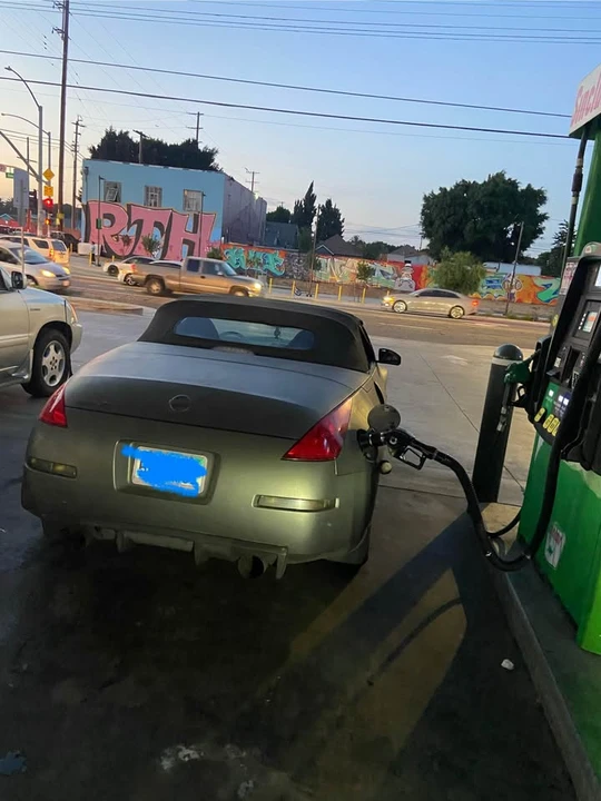 2004 Nissan 350Z 5th Gen - Image 4 of 6