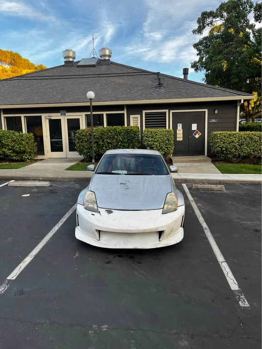 2004 Nissan 350Z 5th Gen - Image 2 of 5