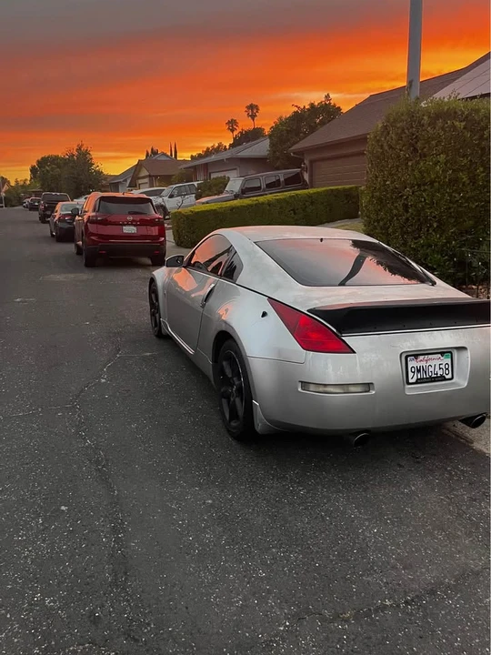 2004 Nissan 350Z 5th Gen - Image 4 of 5