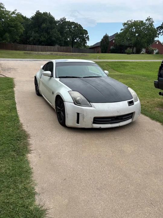 2004 Nissan 350Z 5th Gen - Image 2 of 8