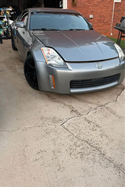2004 Nissan 350Z 5th Gen - Image 2 of 12