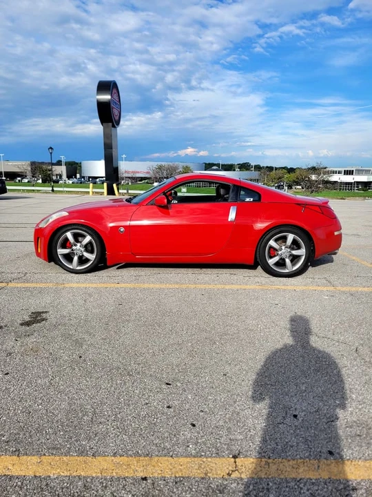 2004 Nissan 350Z 5th Gen - Image 2 of 8
