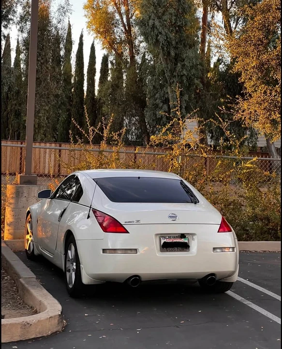 2004 Nissan 350Z 5th Gen - Image 4 of 10