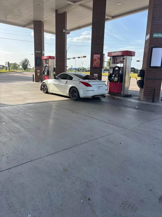 2004 Nissan 350Z 5th Gen - Image 3 of 8