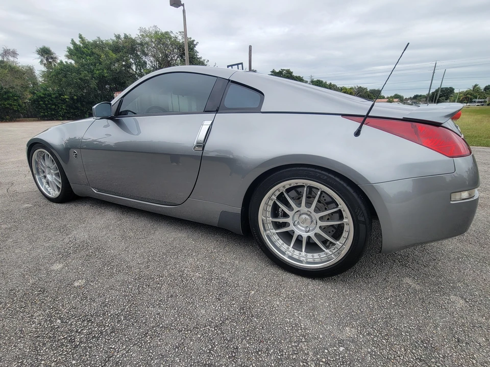 2004 Nissan 350Z 5th Gen - Image 11 of 31