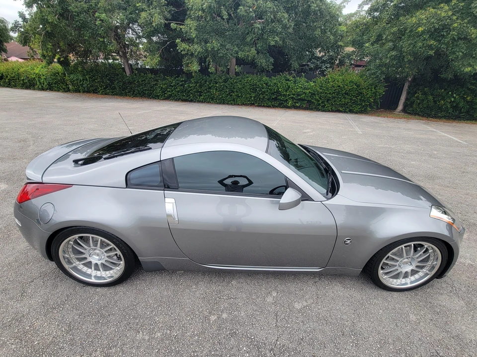 2004 Nissan 350Z 5th Gen - Image 23 of 31