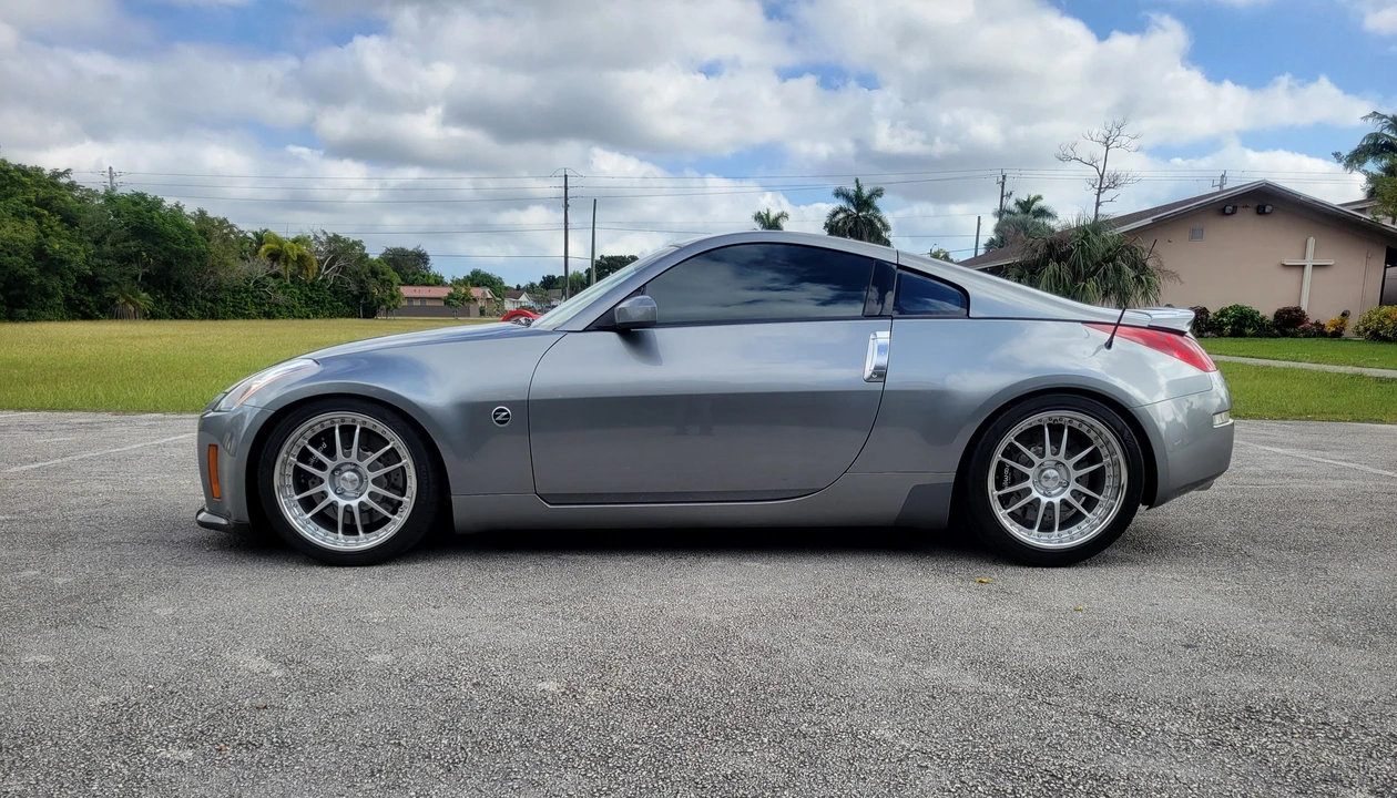 2004 Nissan 350Z 5th Gen - Image 9 of 31