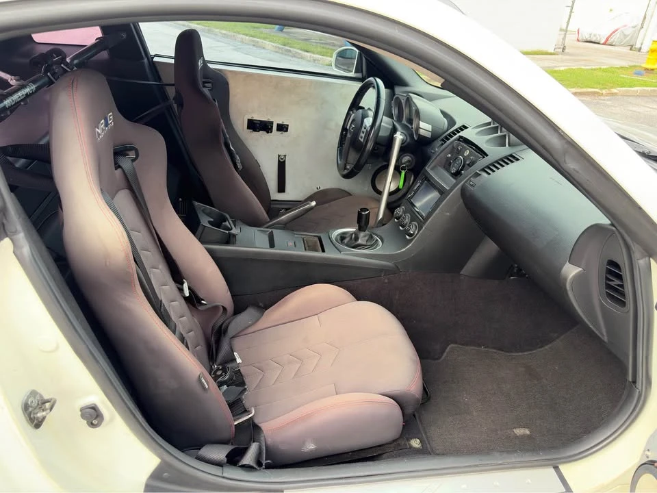 2004 Nissan 350Z 5th Gen - Image 14 of 20