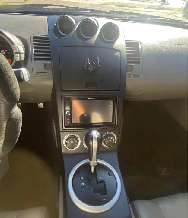 2004 Nissan 350Z 5th Gen - Image 4 of 5