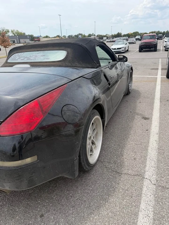 2004 Nissan 350Z 5th Gen - Image 5 of 12