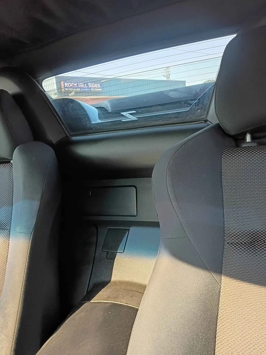 2004 Nissan 350Z 5th Gen - Image 11 of 16