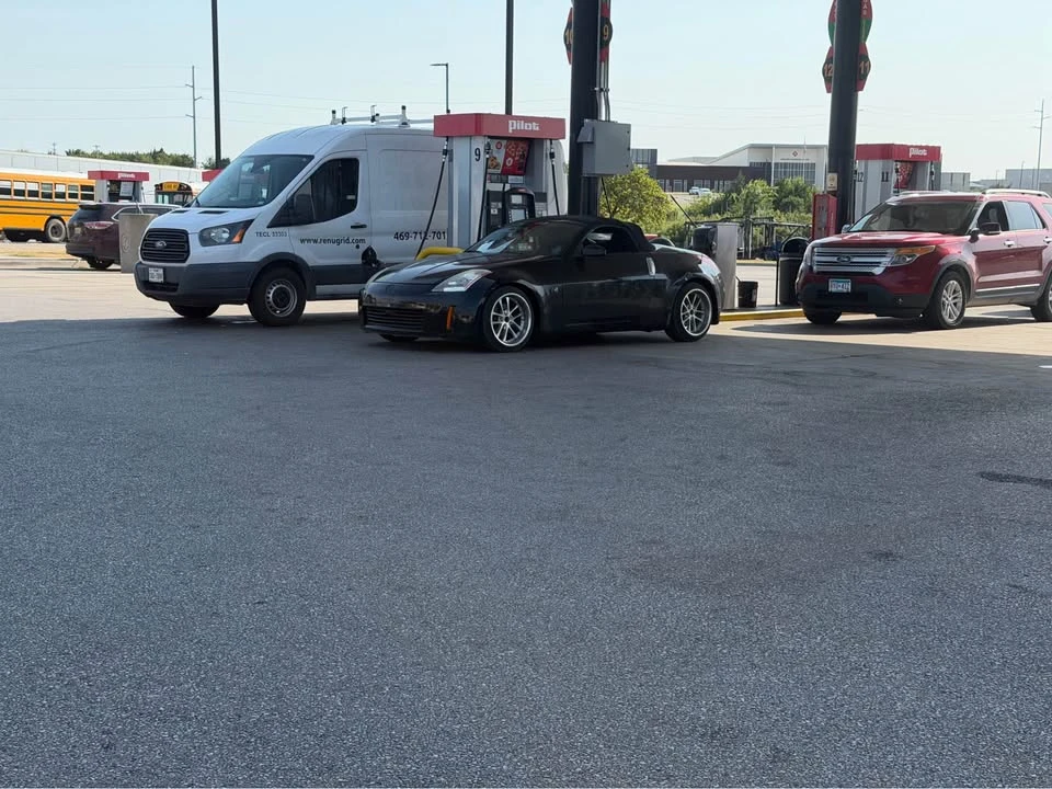 2004 Nissan 350Z 5th Gen - Image 9 of 12